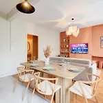 Hyper Centre - 6v - 2 - Wifi * Tours