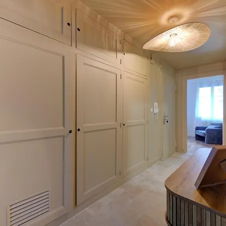 Hyper Centre - 6v - 2 - Wifi Tours