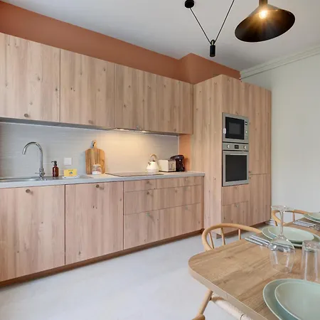 Hyper Centre - 6v - 2 - Wifi * Tours