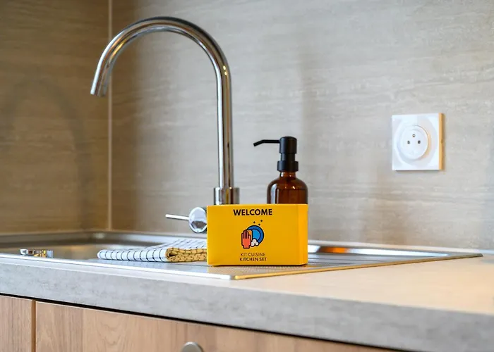 Hyper Centre - 6v - 2 - Wifi Апартаменты *