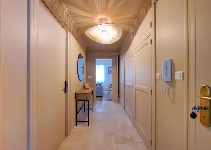 Апартаменты Hyper Centre - 6v - 2 - Wifi Тур